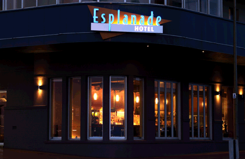 Esplanade Hotel - Restaurant Darwin