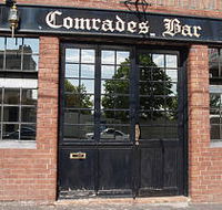 Comrades Bar - Restaurant Darwin