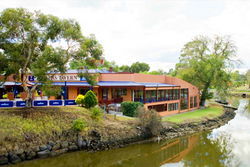 Anglers Tavern - Restaurant Darwin 0
