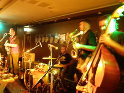 Brannigans Tavern - Restaurant Darwin 1