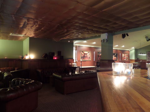 Castle Hill Tavern - Restaurant Darwin 4