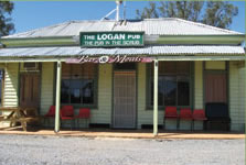 The Logan Pub - Restaurant Darwin 0