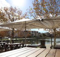 The Royal On The Waterfront - Restaurant Darwin
