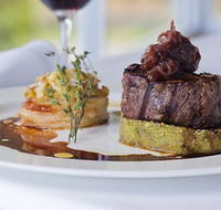 Chris's Beacon Point Restaurant - Restaurant Darwin