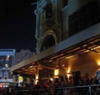 Main Bar - The Oxford Hotel - Restaurant Darwin