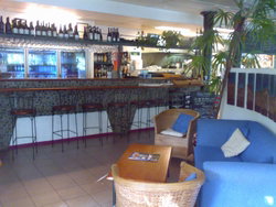 Clifton Capers Bar & Grill - Restaurant Darwin 3