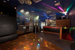 The Moon Boutique Bar Lounge - Restaurant Darwin 2