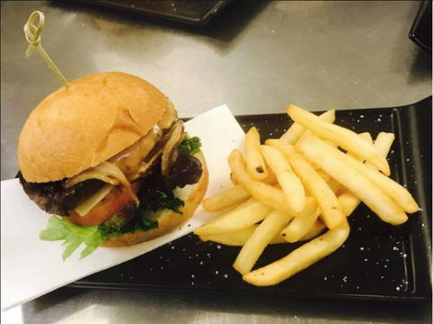 Woods And Irons Restaurant @ The Moranbah Golf Club - Restaurant Darwin 1