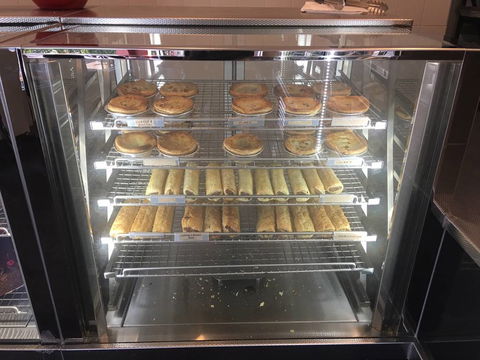 MiCakes Cafe - Restaurant Darwin 1