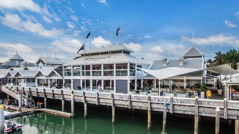 Hemingway's Brewery Port Douglas - Restaurant Darwin 1