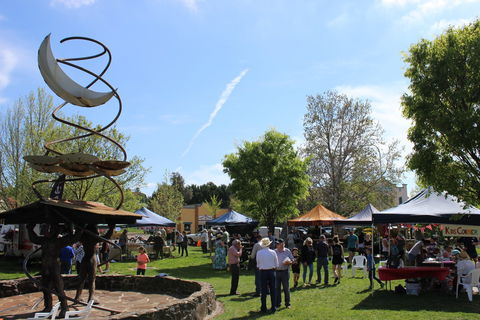 Walcha Farmers' Market - Restaurant Darwin 1