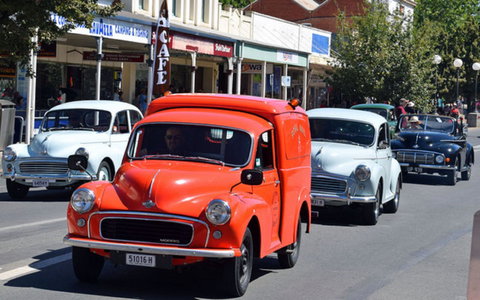 Corowa Rotary Federation Festival Parade - Restaurant Darwin 2