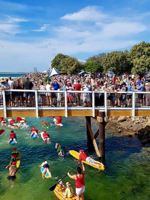 The Crescent Head Santa Surf - Restaurant Darwin 0