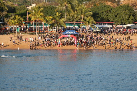 Intersport Townsville Triathlon And Multisport  Festival - Restaurant Darwin 2