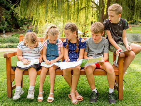 Mega Creatures At Hunter Valley Gardens - Postponed - Restaurant Darwin 1