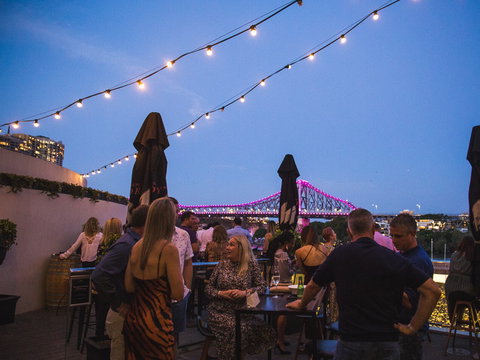 Riverside Live - Restaurant Darwin 1