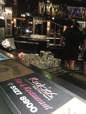 Rookies Pizzeria Bar & Grill - Restaurant Darwin 0