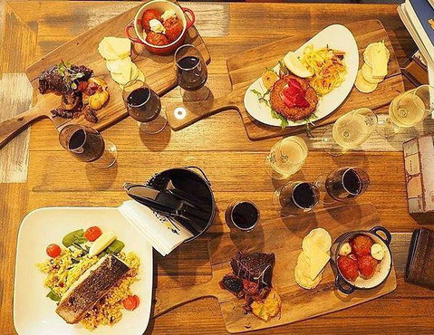 Two Fat Blokes Gourmet Kitchen - Restaurant Darwin 10