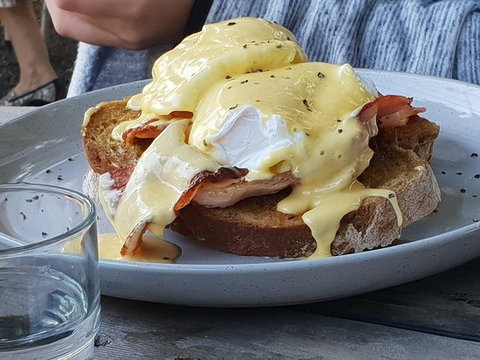 BT Dubs Cafe - Restaurant Darwin 0