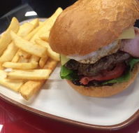 Drouin PizzaBurger Lounge - Restaurant Darwin