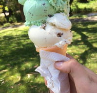 The Rainbow Ice Cream Shop - Restaurant Darwin