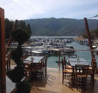 AQUA Bar  Cafe Lake Eildon - Restaurant Darwin