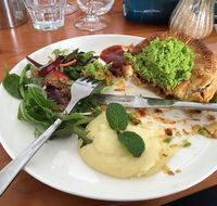 Lake Edge Cafe - Restaurant Darwin