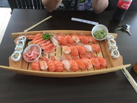 Moon's Sushi