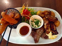 Savannah Cafe and Bar