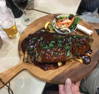 The Henry Sports Club - Restaurant Darwin