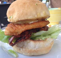 Sidewalk on Magnus - Restaurant Darwin