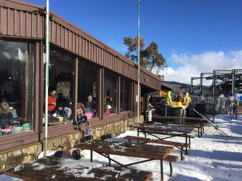 Merritts Mountain House - Restaurant Darwin 0