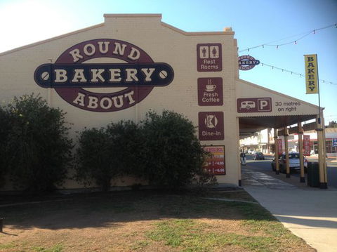 Bakery Cafe West Wyalong - Restaurant Darwin 0