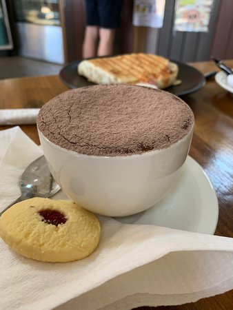 Mad Meerkat Coffee - Restaurant Darwin 0