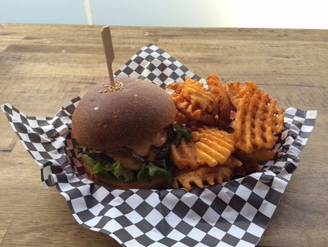 Burger Hero - Restaurant Darwin 0