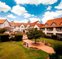 Courtyard Restaurant - Mercure Hotel Canberra - Restaurant Darwin