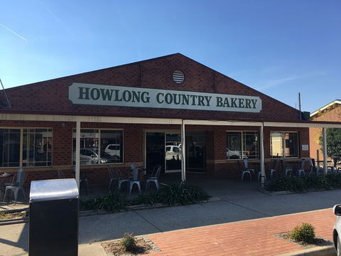 Howlong Country Bakery - Restaurant Darwin 0