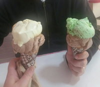 Annie's Old Fashioned Ice Cream Parlour