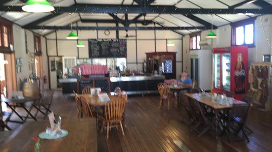 Lewinsbrook ACT Restaurant Darwin