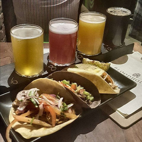 Bloodhound Corner Bar And Kitchen - Restaurant Darwin 0