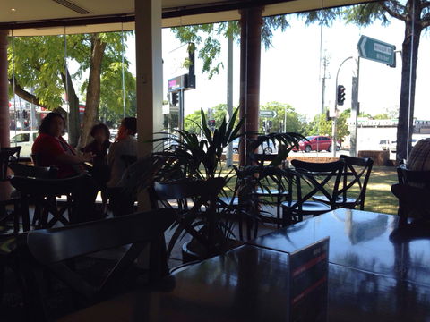 Bull & Bush Inn - Restaurant Darwin 0