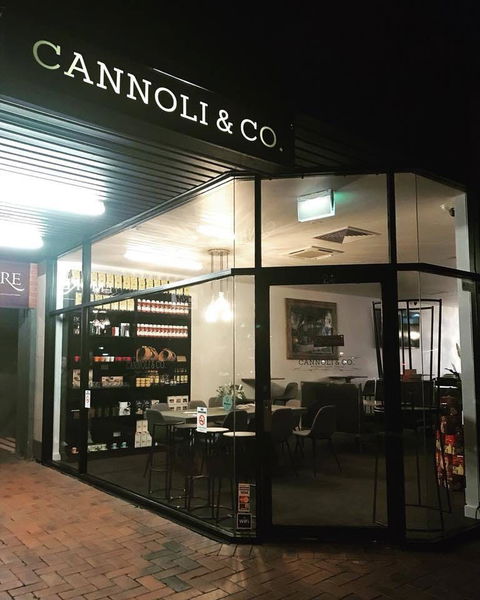 Cannoli & Co - Restaurant Darwin 0