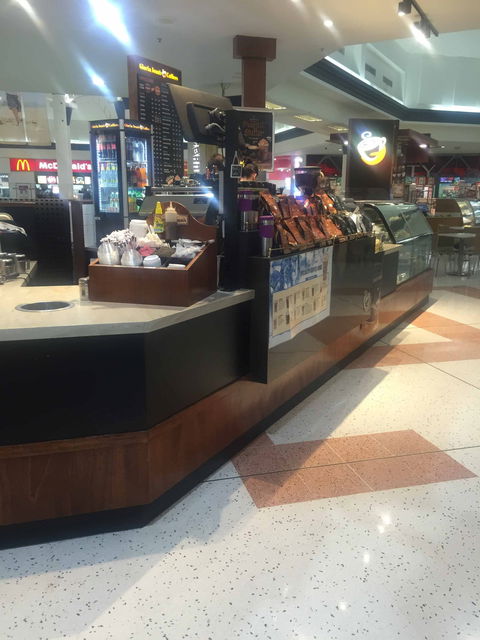 Gloria Jeans - Runaway Bay - Restaurant Darwin 0