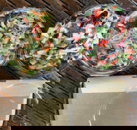 Get Tossed Salad Bar - Restaurant Darwin