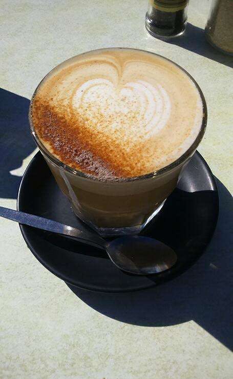 Beach Bums Cafe - Restaurant Darwin 0
