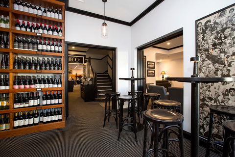 Deco Wine Bar And Restaurant - Restaurant Darwin 1