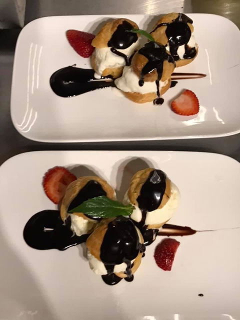 Le Petit Village - Restaurant Darwin 0