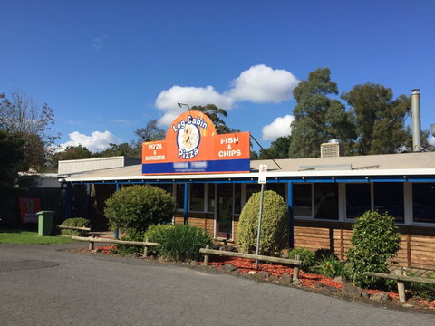 Log Cabin Pizza - Restaurant Darwin 0