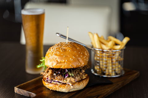 Pebbles Restaurant And Spike Bar - Restaurant Darwin 1