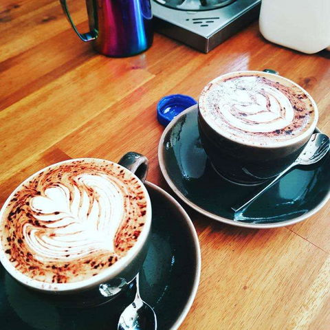 Sandwich Works & Coffee Bar - Restaurant Darwin 0